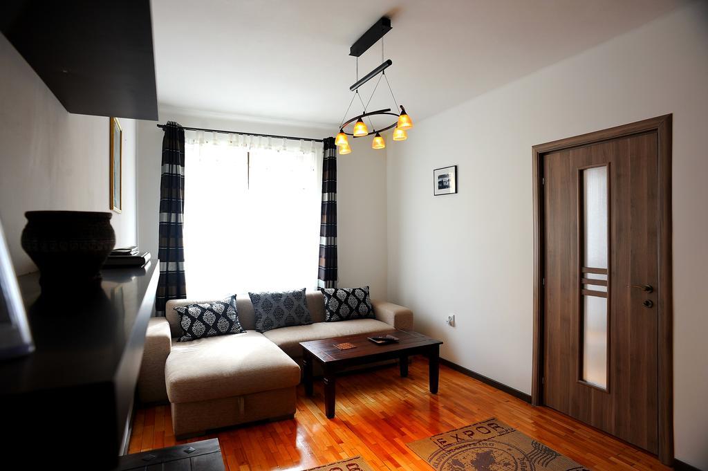 Downtown Apartment *